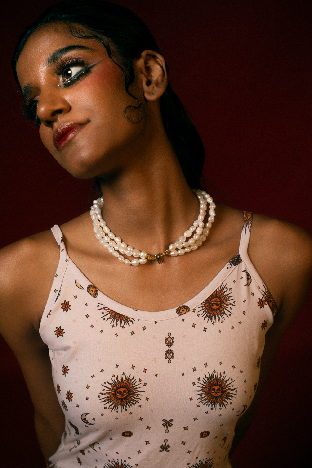 Pearly white Teeth neckpiece